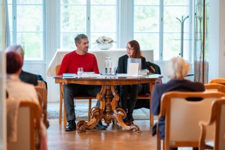 Noč knjige Pogovor s pesnico Bino Štampe Žmavc (7)